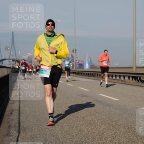 03.10.2025 - Köhlbrandbrückenlauf Fabian Wolf http://msf.ph/oto/9041503 03.10.2025 09:55:17 Position 3  meine-sportfotos.de