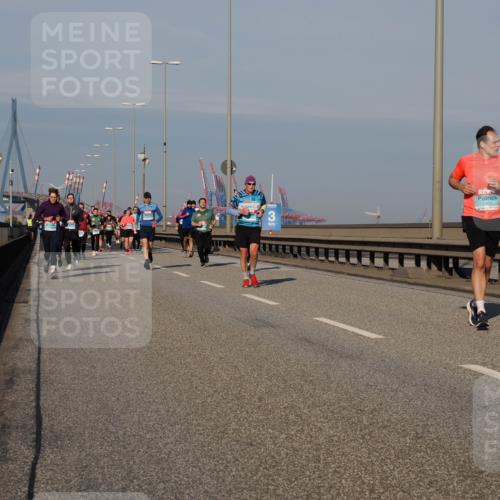 03.10.2025 - Köhlbrandbrückenlauf Fabian Wolf http://msf.ph/oto/9041551 03.10.2025 09:55:20 Position 3 3, 1973 meine-sportfotos.de
