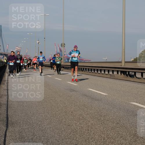 03.10.2025 - Köhlbrandbrückenlauf Fabian Wolf http://msf.ph/oto/9041576 03.10.2025 09:55:21 Position 3 1973 meine-sportfotos.de