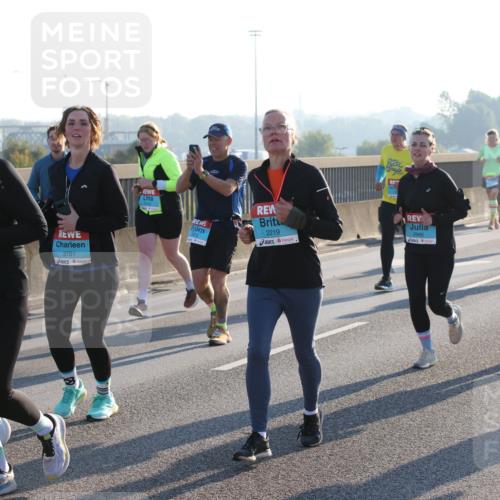 03.10.2025 - Köhlbrandbrückenlauf Lena Gebhardt http://msf.ph/oto/9041588 03.10.2025 09:25:39 Position 1 2976, 2922, 3701, 2177, 2112, 2219, 2966 meine-sportfotos.de