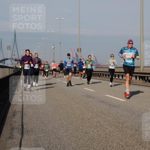 03.10.2025 - Köhlbrandbrückenlauf Fabian Wolf http://msf.ph/oto/9041609 03.10.2025 09:55:23 Position 3 3457 meine-sportfotos.de