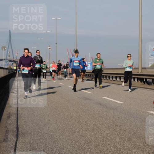 03.10.2025 - Köhlbrandbrückenlauf Fabian Wolf http://msf.ph/oto/9041651 03.10.2025 09:55:25 Position 3 3457 meine-sportfotos.de