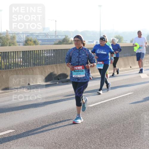 03.10.2025 - Köhlbrandbrückenlauf Lena Gebhardt http://msf.ph/oto/9041741 03.10.2025 09:25:43 Position 1 2774 meine-sportfotos.de