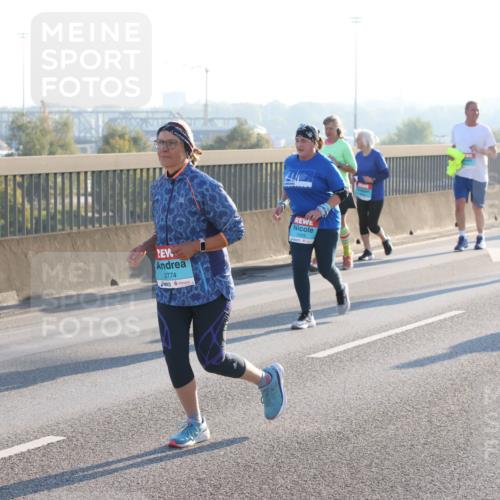 03.10.2025 - Köhlbrandbrückenlauf Lena Gebhardt http://msf.ph/oto/9041755 03.10.2025 09:25:44 Position 1 2774 meine-sportfotos.de