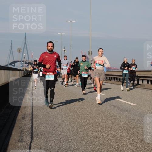 03.10.2025 - Köhlbrandbrückenlauf Fabian Wolf http://msf.ph/oto/9041802 03.10.2025 09:55:31 Position 3 1465, 1458 meine-sportfotos.de
