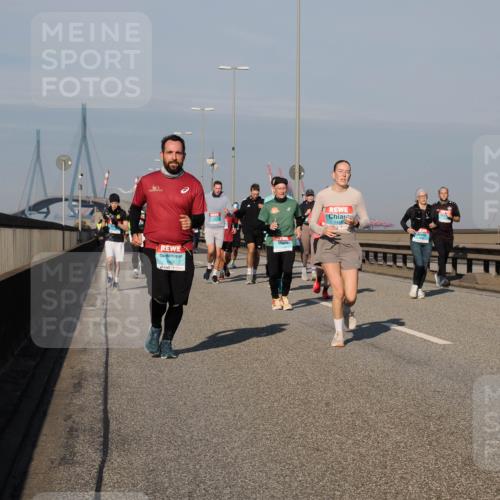 03.10.2025 - Köhlbrandbrückenlauf Fabian Wolf http://msf.ph/oto/9041811 03.10.2025 09:55:32 Position 3 1465 meine-sportfotos.de