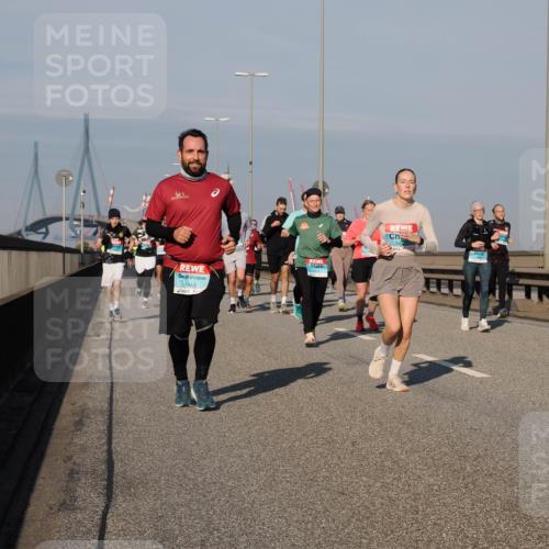 03.10.2025 - Köhlbrandbrückenlauf Fabian Wolf http://msf.ph/oto/9041825 03.10.2025 09:55:32 Position 3 1465 meine-sportfotos.de
