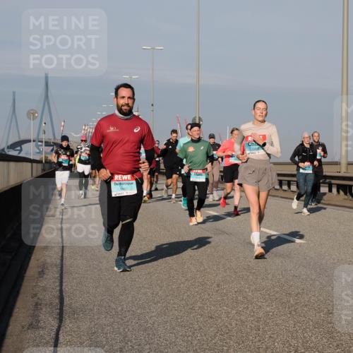 03.10.2025 - Köhlbrandbrückenlauf Fabian Wolf http://msf.ph/oto/9041831 03.10.2025 09:55:32 Position 3 1465, 1458 meine-sportfotos.de
