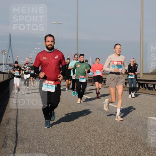 03.10.2025 - Köhlbrandbrückenlauf Fabian Wolf http://msf.ph/oto/9041843 03.10.2025 09:55:33 Position 3 1465, 3238 meine-sportfotos.de