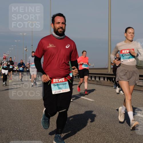 03.10.2025 - Köhlbrandbrückenlauf Fabian Wolf http://msf.ph/oto/9041881 03.10.2025 09:55:34 Position 3 1465, 3210, 1458 meine-sportfotos.de