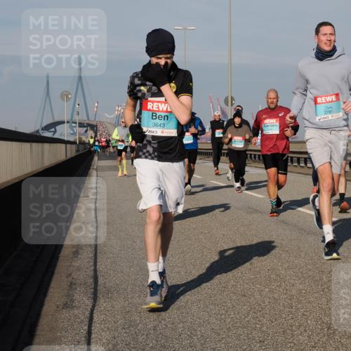 03.10.2025 - Köhlbrandbrückenlauf Fabian Wolf http://msf.ph/oto/9042007 03.10.2025 09:55:38 Position 3 3781, 3643, 1191 meine-sportfotos.de
