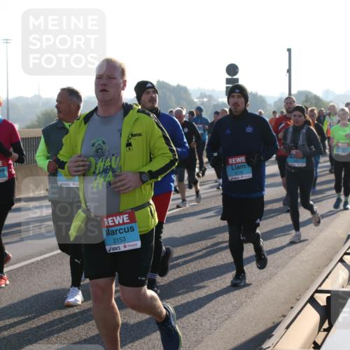 03.10.2025 - Köhlbrandbrückenlauf Lena Gebhardt http://msf.ph/oto/9042051 03.10.2025 09:25:54 Position 1 2255, 2153, 3119 meine-sportfotos.de