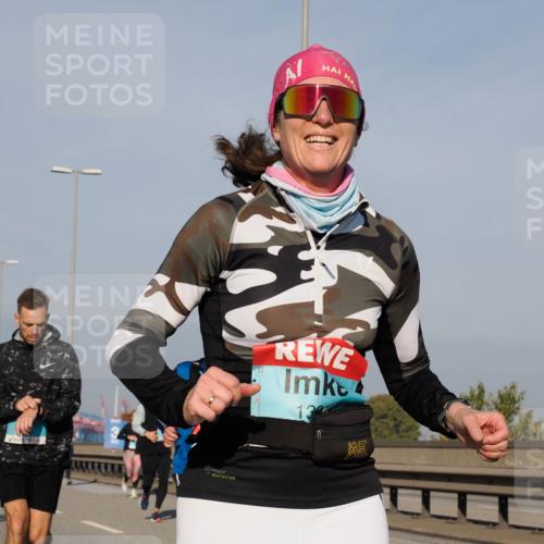 03.10.2025 - Köhlbrandbrückenlauf Fabian Wolf http://msf.ph/oto/9042104 03.10.2025 09:55:42 Position 3 13 meine-sportfotos.de