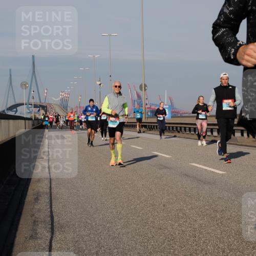 03.10.2025 - Köhlbrandbrückenlauf Fabian Wolf http://msf.ph/oto/9042140 03.10.2025 09:55:44 Position 3 376 meine-sportfotos.de