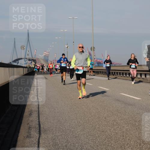 03.10.2025 - Köhlbrandbrückenlauf Fabian Wolf http://msf.ph/oto/9042161 03.10.2025 09:55:45 Position 3 3435 meine-sportfotos.de