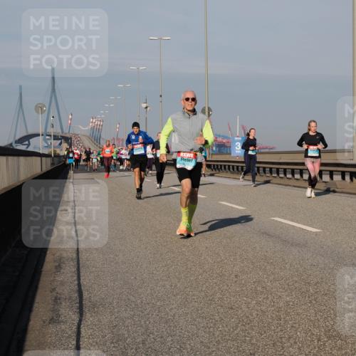 03.10.2025 - Köhlbrandbrückenlauf Fabian Wolf http://msf.ph/oto/9042174 03.10.2025 09:55:45 Position 3  meine-sportfotos.de