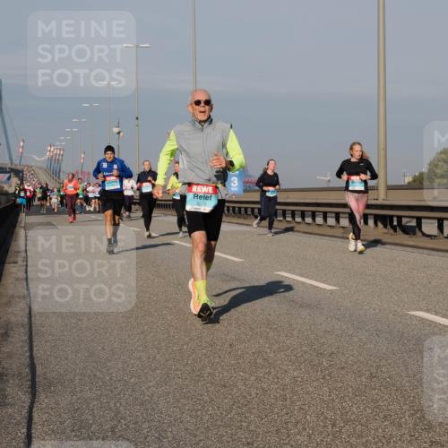 03.10.2025 - Köhlbrandbrückenlauf Fabian Wolf http://msf.ph/oto/9042199 03.10.2025 09:55:46 Position 3 3528, 3 meine-sportfotos.de