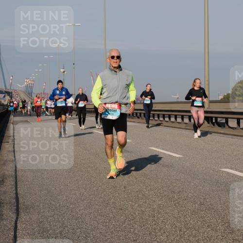 03.10.2025 - Köhlbrandbrückenlauf Fabian Wolf http://msf.ph/oto/9042208 03.10.2025 09:55:46 Position 3 3628 meine-sportfotos.de