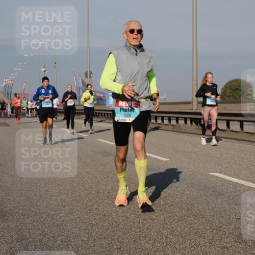 03.10.2025 - Köhlbrandbrückenlauf Fabian Wolf http://msf.ph/oto/9042236 03.10.2025 09:55:47 Position 3 3528 meine-sportfotos.de