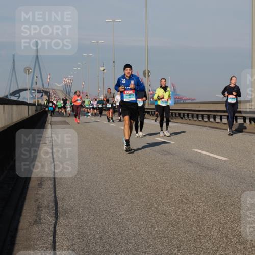 03.10.2025 - Köhlbrandbrückenlauf Fabian Wolf http://msf.ph/oto/9042266 03.10.2025 09:55:48 Position 3 33 meine-sportfotos.de