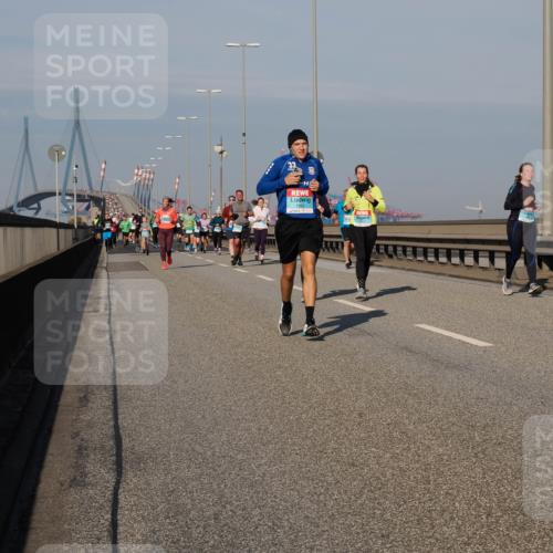 03.10.2025 - Köhlbrandbrückenlauf Fabian Wolf http://msf.ph/oto/9042278 03.10.2025 09:55:48 Position 3  meine-sportfotos.de