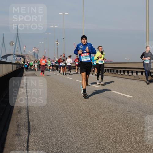 03.10.2025 - Köhlbrandbrückenlauf Fabian Wolf http://msf.ph/oto/9042293 03.10.2025 09:55:49 Position 3 33, 1952 meine-sportfotos.de