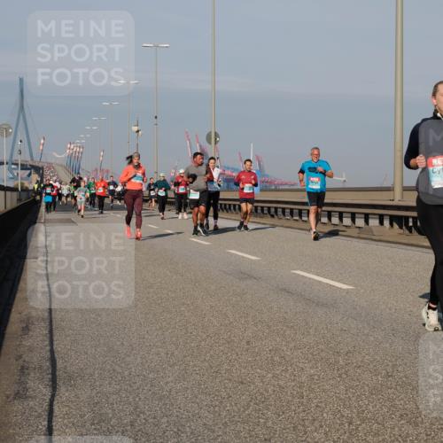 03.10.2025 - Köhlbrandbrückenlauf Fabian Wolf http://msf.ph/oto/9042312 03.10.2025 09:55:53 Position 3 1417 meine-sportfotos.de