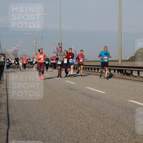 03.10.2025 - Köhlbrandbrückenlauf Fabian Wolf http://msf.ph/oto/9042354 03.10.2025 09:55:54 Position 3  meine-sportfotos.de