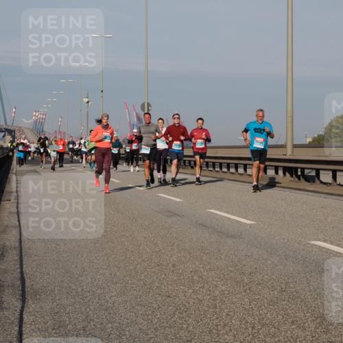 03.10.2025 - Köhlbrandbrückenlauf Fabian Wolf http://msf.ph/oto/9042363 03.10.2025 09:55:54 Position 3  meine-sportfotos.de