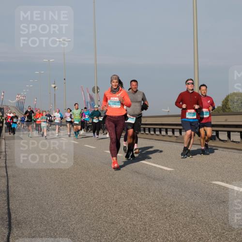 03.10.2025 - Köhlbrandbrückenlauf Fabian Wolf http://msf.ph/oto/9042441 03.10.2025 09:55:57 Position 3 2790 meine-sportfotos.de