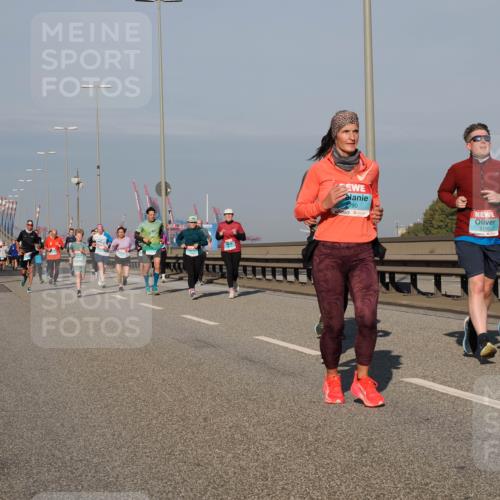 03.10.2025 - Köhlbrandbrückenlauf Fabian Wolf http://msf.ph/oto/9042504 03.10.2025 09:55:59 Position 3 2790, 2150 meine-sportfotos.de