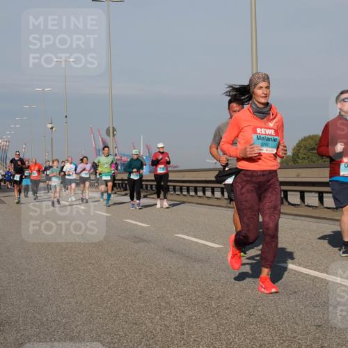 03.10.2025 - Köhlbrandbrückenlauf Fabian Wolf http://msf.ph/oto/9042514 03.10.2025 09:55:59 Position 3 2790, 2150, 1945 meine-sportfotos.de