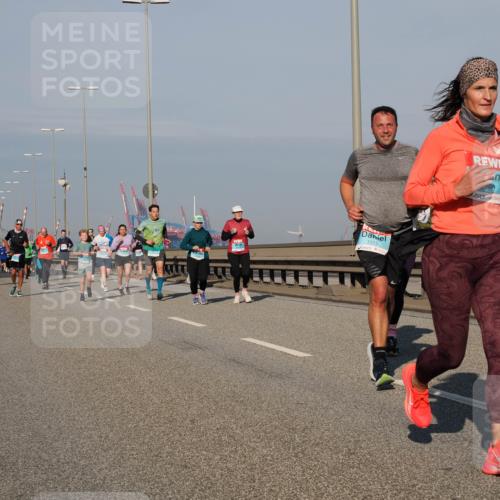 03.10.2025 - Köhlbrandbrückenlauf Fabian Wolf http://msf.ph/oto/9042533 03.10.2025 09:55:59 Position 3 1015, 21 meine-sportfotos.de