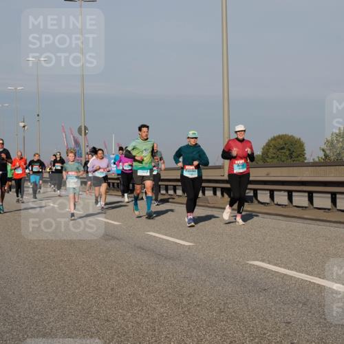 03.10.2025 - Köhlbrandbrückenlauf Fabian Wolf http://msf.ph/oto/9042637 03.10.2025 09:56:02 Position 3  meine-sportfotos.de