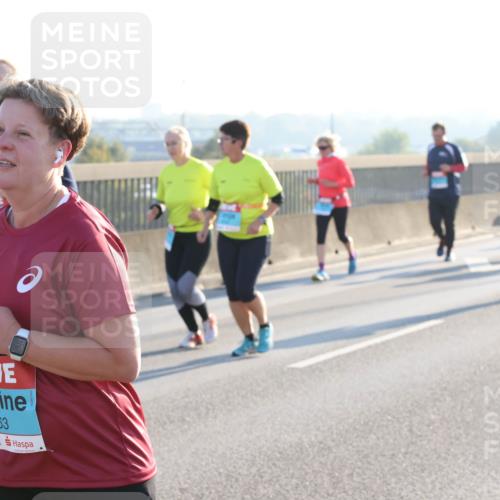 03.10.2025 - Köhlbrandbrückenlauf Lena Gebhardt http://msf.ph/oto/9042712 03.10.2025 09:26:13 Position 1 3663 meine-sportfotos.de