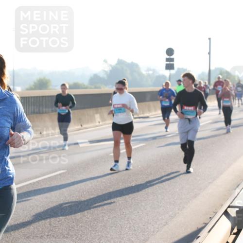 03.10.2025 - Köhlbrandbrückenlauf Lena Gebhardt http://msf.ph/oto/9043255 03.10.2025 09:26:30 Position 1 3693 meine-sportfotos.de