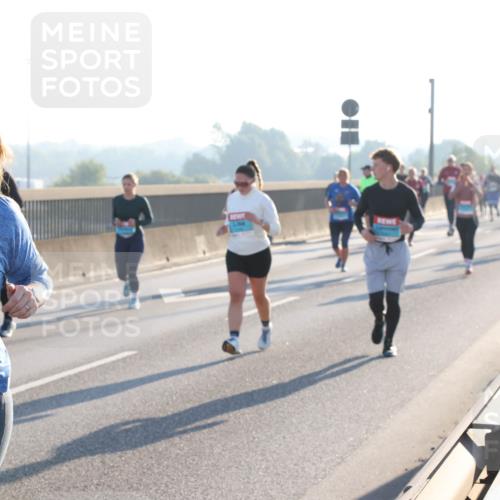03.10.2025 - Köhlbrandbrückenlauf Lena Gebhardt http://msf.ph/oto/9043260 03.10.2025 09:26:30 Position 1 3693 meine-sportfotos.de