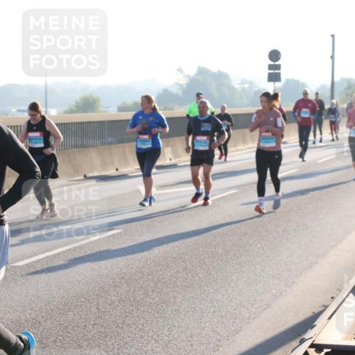 03.10.2025 - Köhlbrandbrückenlauf Lena Gebhardt http://msf.ph/oto/9043332 03.10.2025 09:26:33 Position 1 3291 meine-sportfotos.de