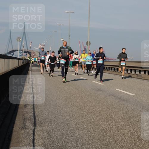03.10.2025 - Köhlbrandbrückenlauf Fabian Wolf http://msf.ph/oto/9043471 03.10.2025 09:56:31 Position 3  meine-sportfotos.de