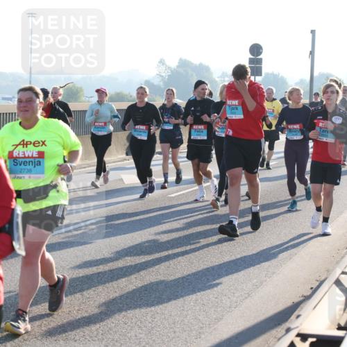 03.10.2025 - Köhlbrandbrückenlauf Lena Gebhardt http://msf.ph/oto/9043845 03.10.2025 09:26:54 Position 1 3604, 2738, 330, 2631 meine-sportfotos.de