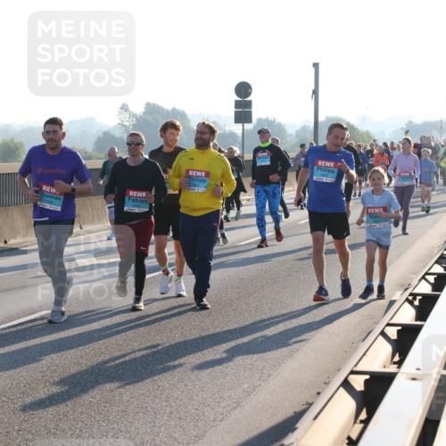 03.10.2025 - Köhlbrandbrückenlauf Lena Gebhardt http://msf.ph/oto/9044203 03.10.2025 09:27:07 Position 1  meine-sportfotos.de
