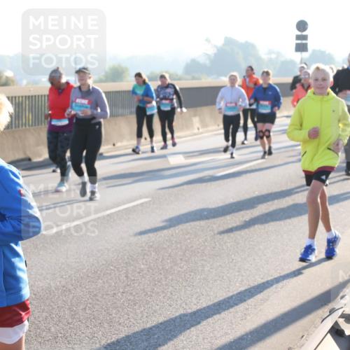 03.10.2025 - Köhlbrandbrückenlauf Lena Gebhardt http://msf.ph/oto/9044588 03.10.2025 09:27:17 Position 1  meine-sportfotos.de