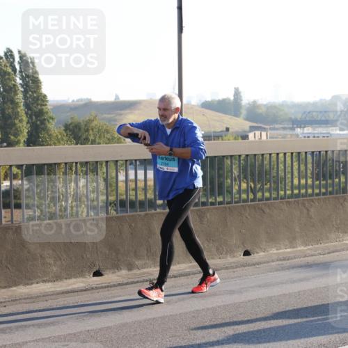 03.10.2025 - Köhlbrandbrückenlauf Lena Gebhardt http://msf.ph/oto/9045086 03.10.2025 09:27:33 Position 1 2184 meine-sportfotos.de