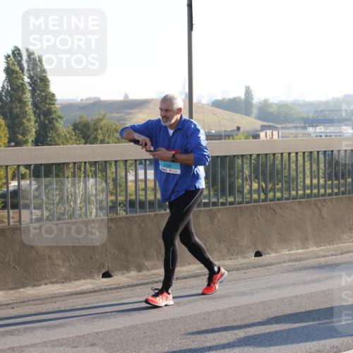 03.10.2025 - Köhlbrandbrückenlauf Lena Gebhardt http://msf.ph/oto/9045089 03.10.2025 09:27:33 Position 1 2184 meine-sportfotos.de