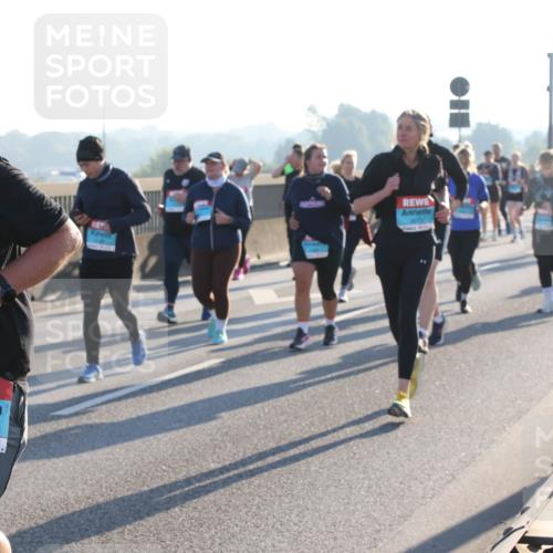 03.10.2025 - Köhlbrandbrückenlauf Lena Gebhardt http://msf.ph/oto/9045495 03.10.2025 09:27:45 Position 1 1518 meine-sportfotos.de
