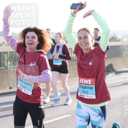 03.10.2025 - Köhlbrandbrückenlauf Lena Gebhardt http://msf.ph/oto/9045842 03.10.2025 09:27:55 Position 1 2554, 2533 meine-sportfotos.de