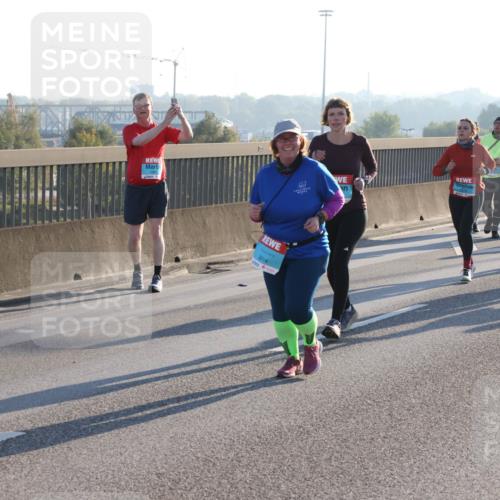 03.10.2025 - Köhlbrandbrückenlauf Lena Gebhardt http://msf.ph/oto/9045986 03.10.2025 09:28:00 Position 1 2, 3814 meine-sportfotos.de