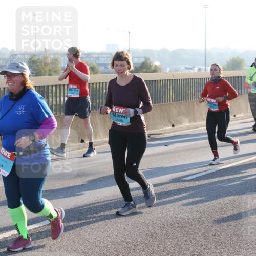 03.10.2025 - Köhlbrandbrückenlauf Lena Gebhardt http://msf.ph/oto/9046023 03.10.2025 09:28:01 Position 1 3814, 2316 meine-sportfotos.de