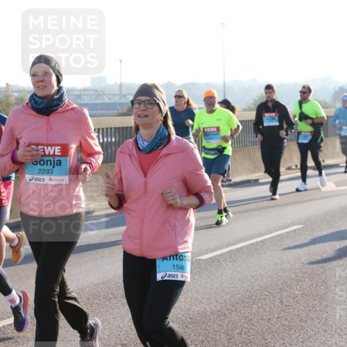 03.10.2025 - Köhlbrandbrückenlauf Lena Gebhardt http://msf.ph/oto/9046356 03.10.2025 09:28:13 Position 1 2727, 2233, 1546 meine-sportfotos.de