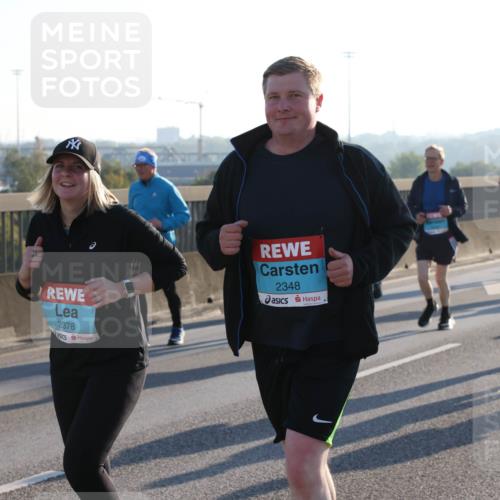 03.10.2025 - Köhlbrandbrückenlauf Lena Gebhardt http://msf.ph/oto/9046468 03.10.2025 09:28:18 Position 1 2378, 2348 meine-sportfotos.de